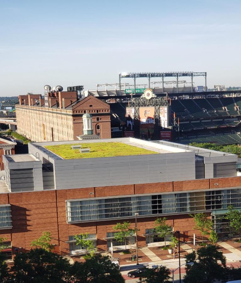 Holiday Inn Baltimore-Inner Harbor Exterior photo